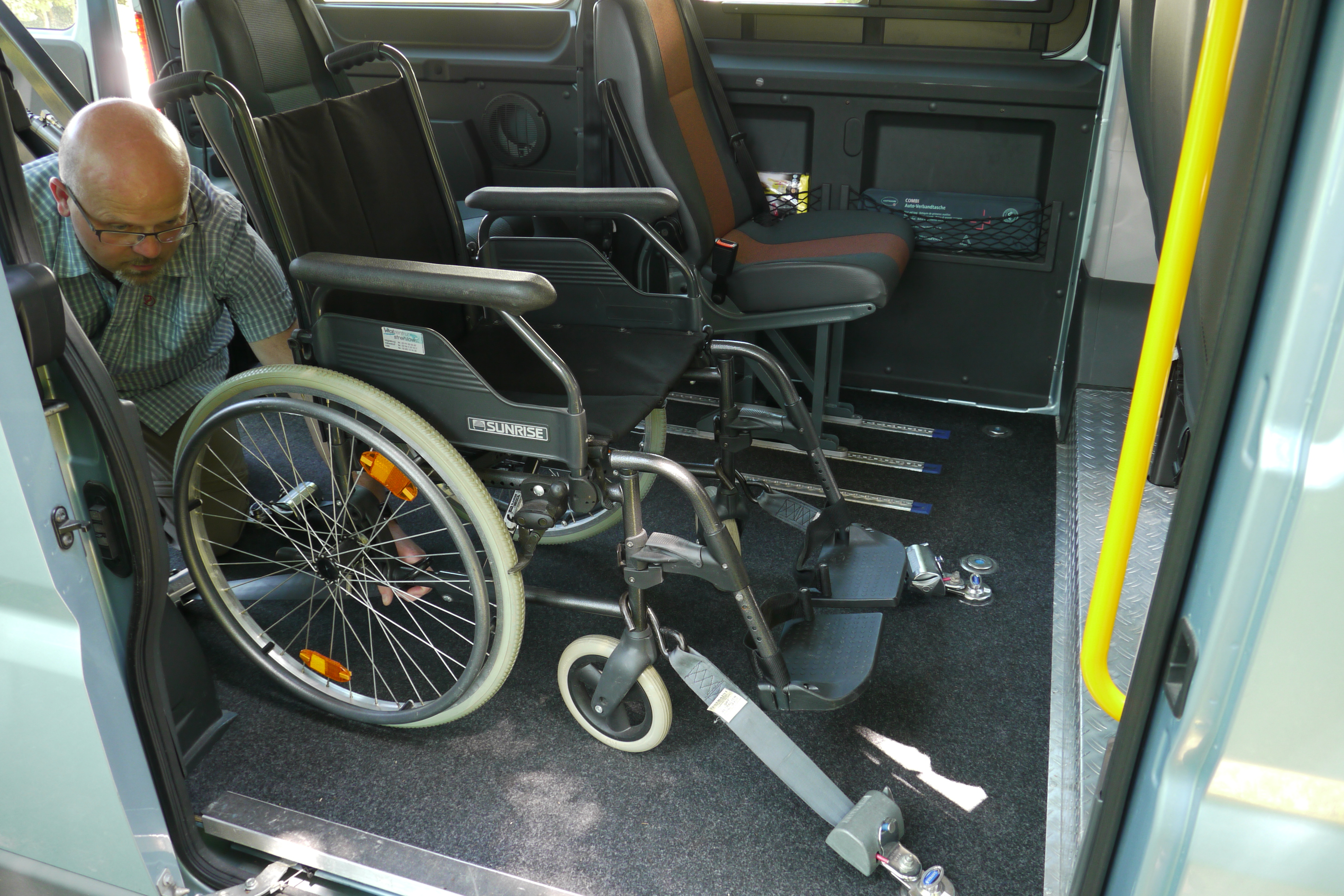Behindertengerechte Mietwagen - in Berlin für Passiv und Aktivfahrer